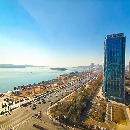 Sheraton Qingdao West Coast Exterior foto