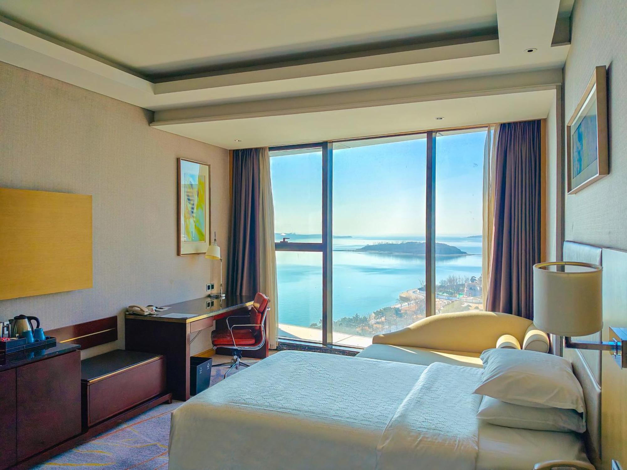 Sheraton Qingdao West Coast Exterior foto